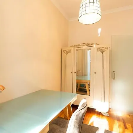 Ola - Campo Pequeno * Lisboa